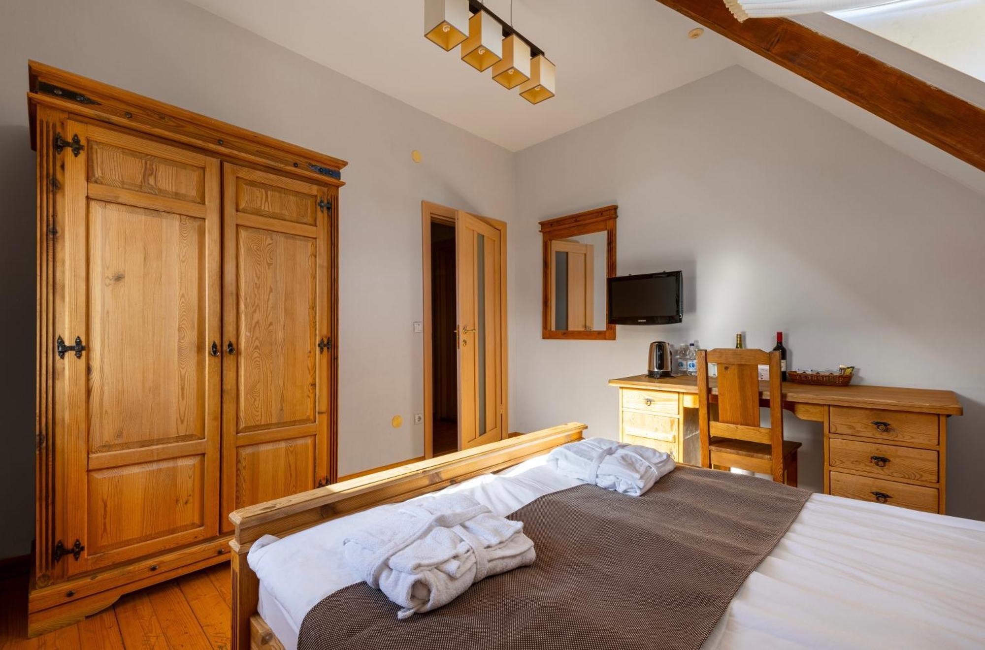 Koruna Tatariv Habitación foto